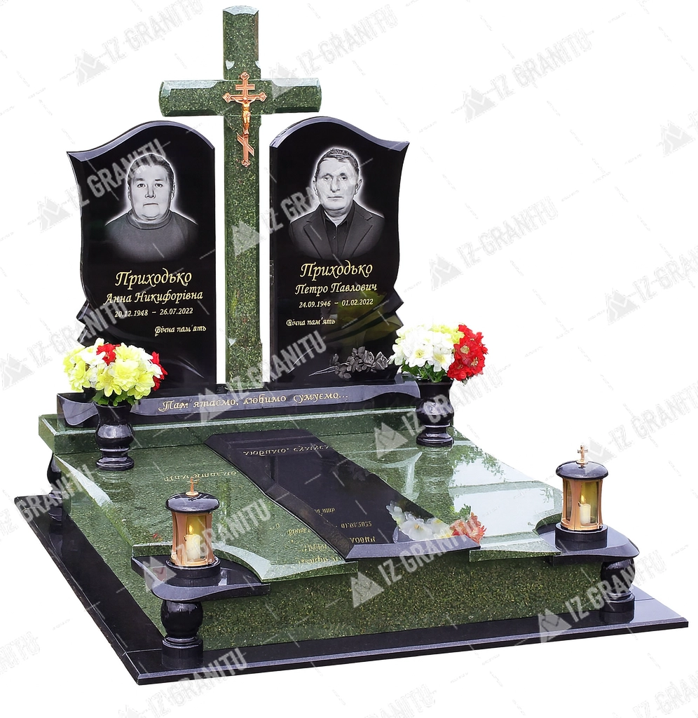 Подвійний пам'ятник 45